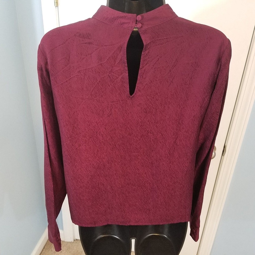 Wren & Willa Choker Neck Top Sz Small NWOT - Picture 4 of 6